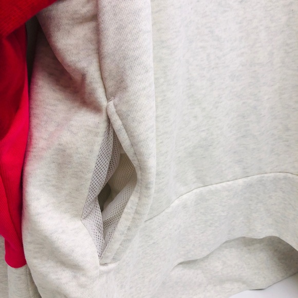 Nike Women’s Dry Colorblock Endurance Pullover - Picture 3 of 4